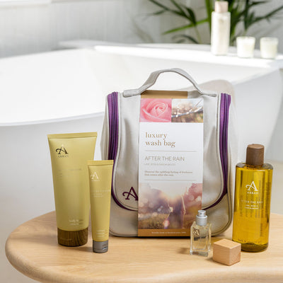 Women's Luxury Wash Bag | After the Rain Women's Luxury Wash Bag | After the Rain